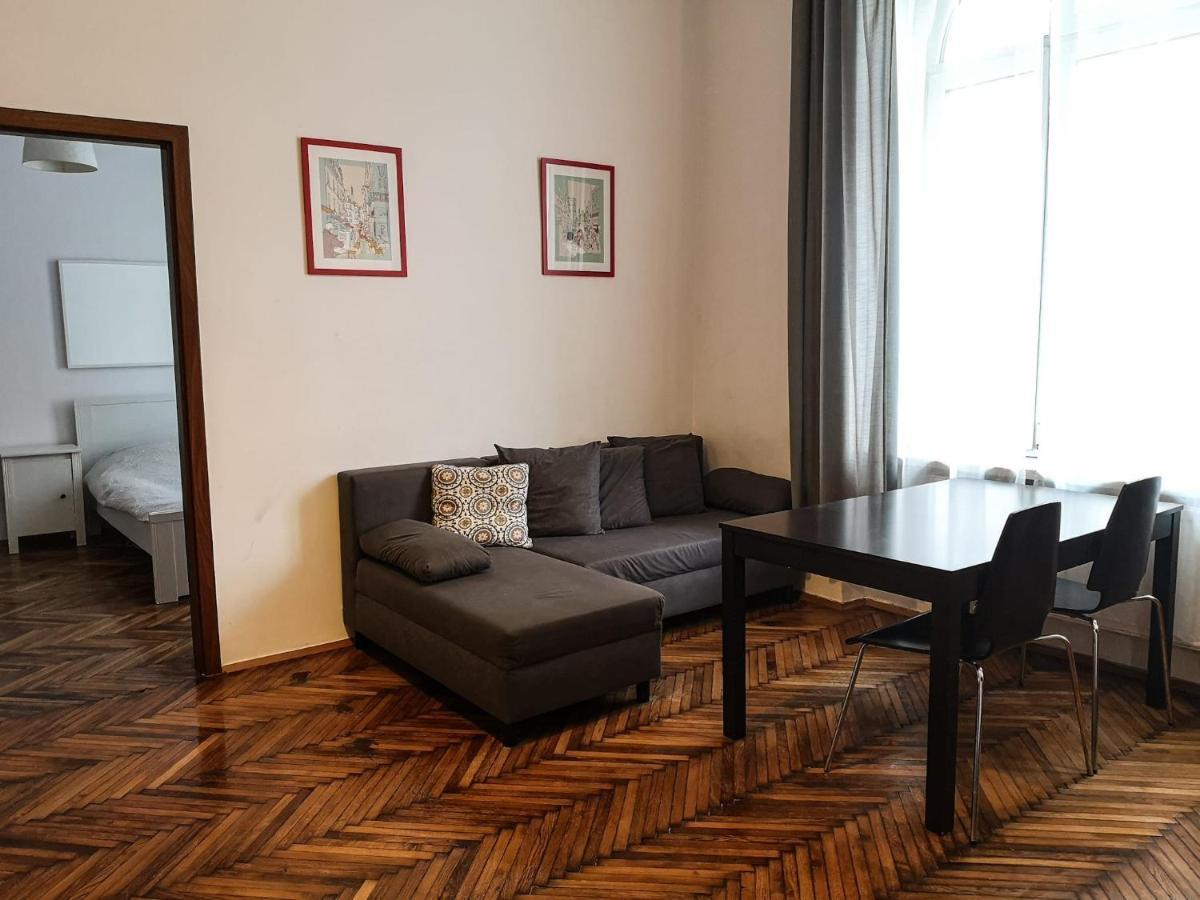 Apartment Next To The Main Square كراكوفيا المظهر الخارجي الصورة